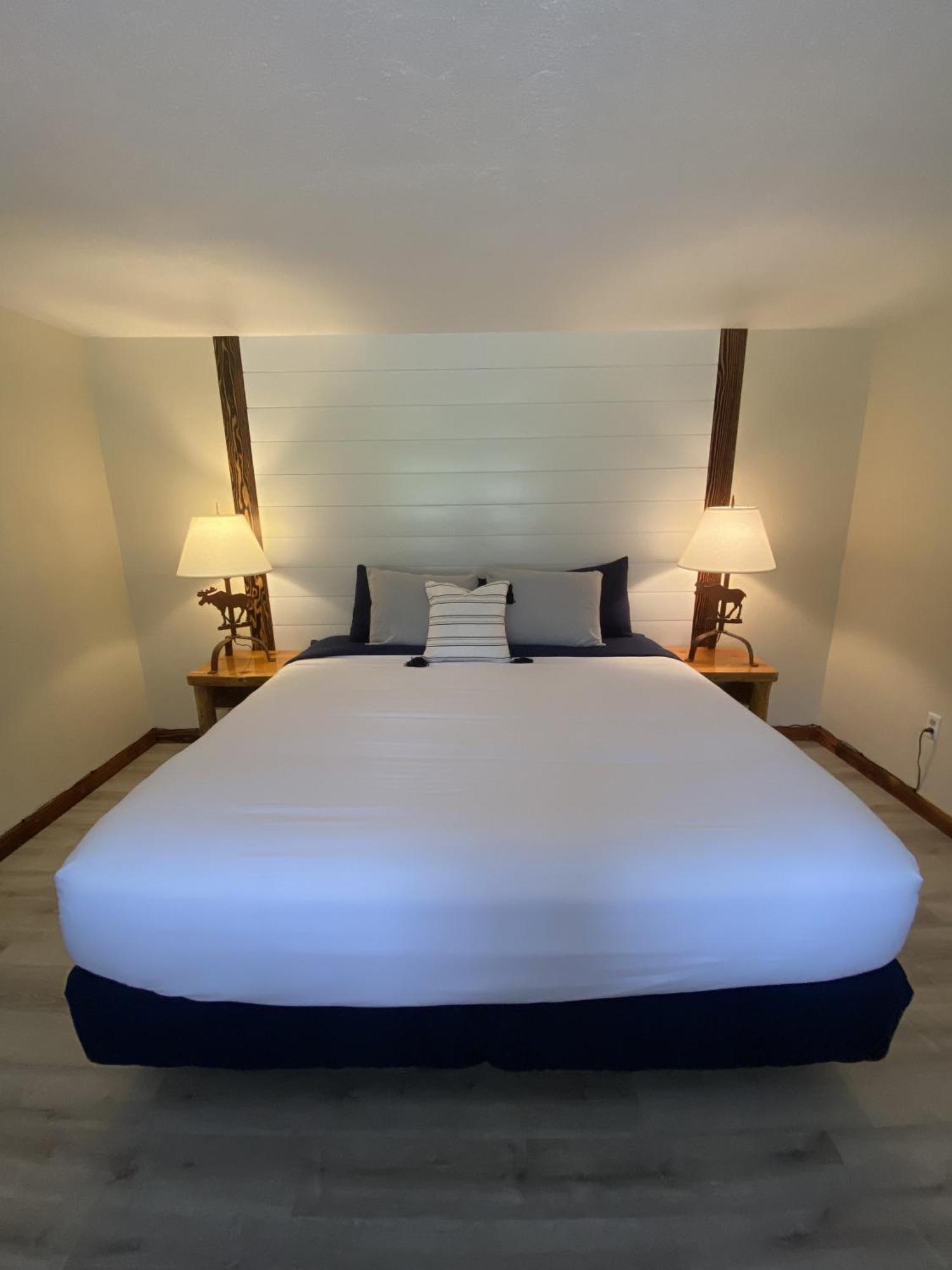 Columbia Point Resort Kettle Falls エクステリア 写真