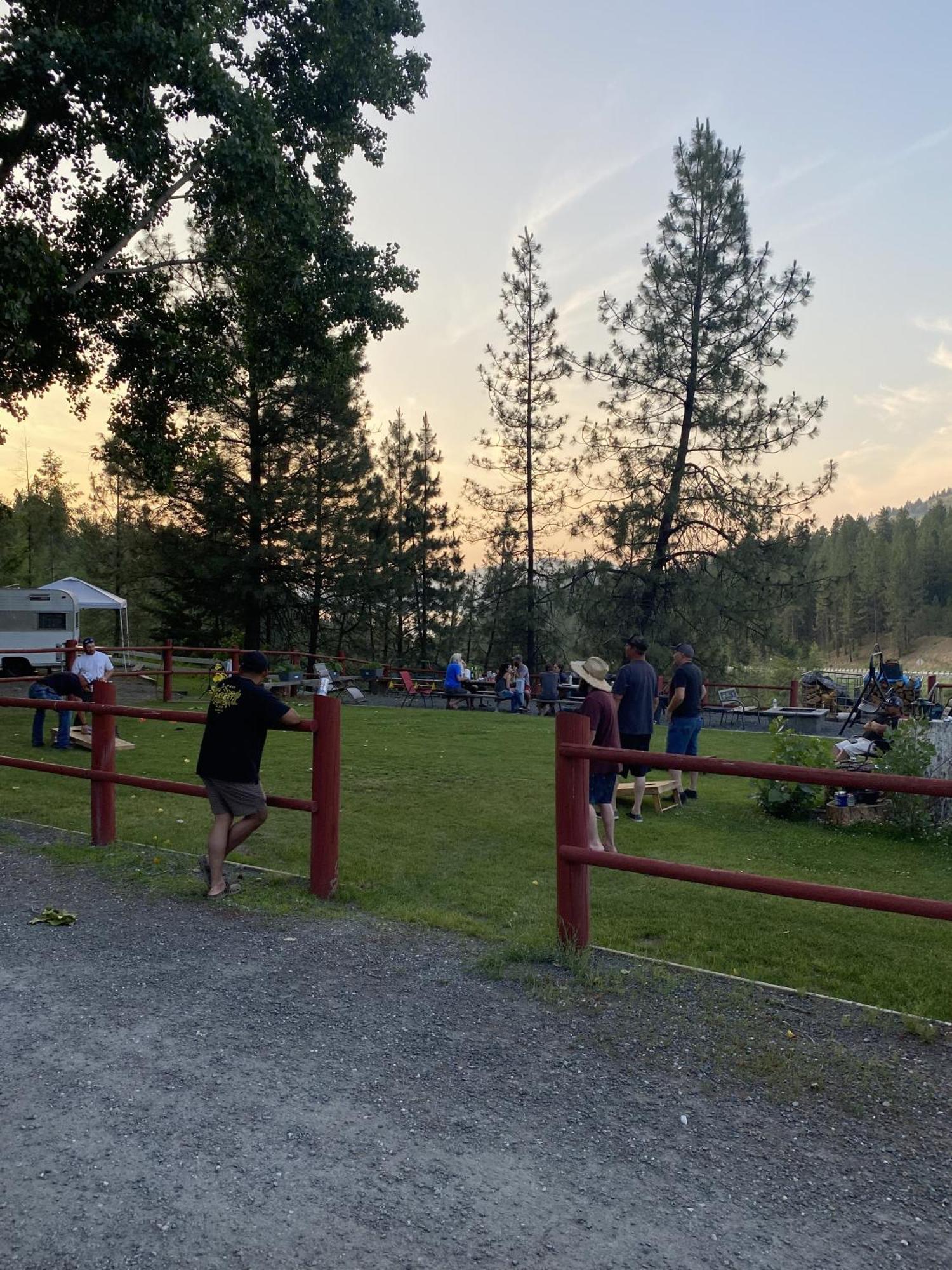 Columbia Point Resort Kettle Falls エクステリア 写真